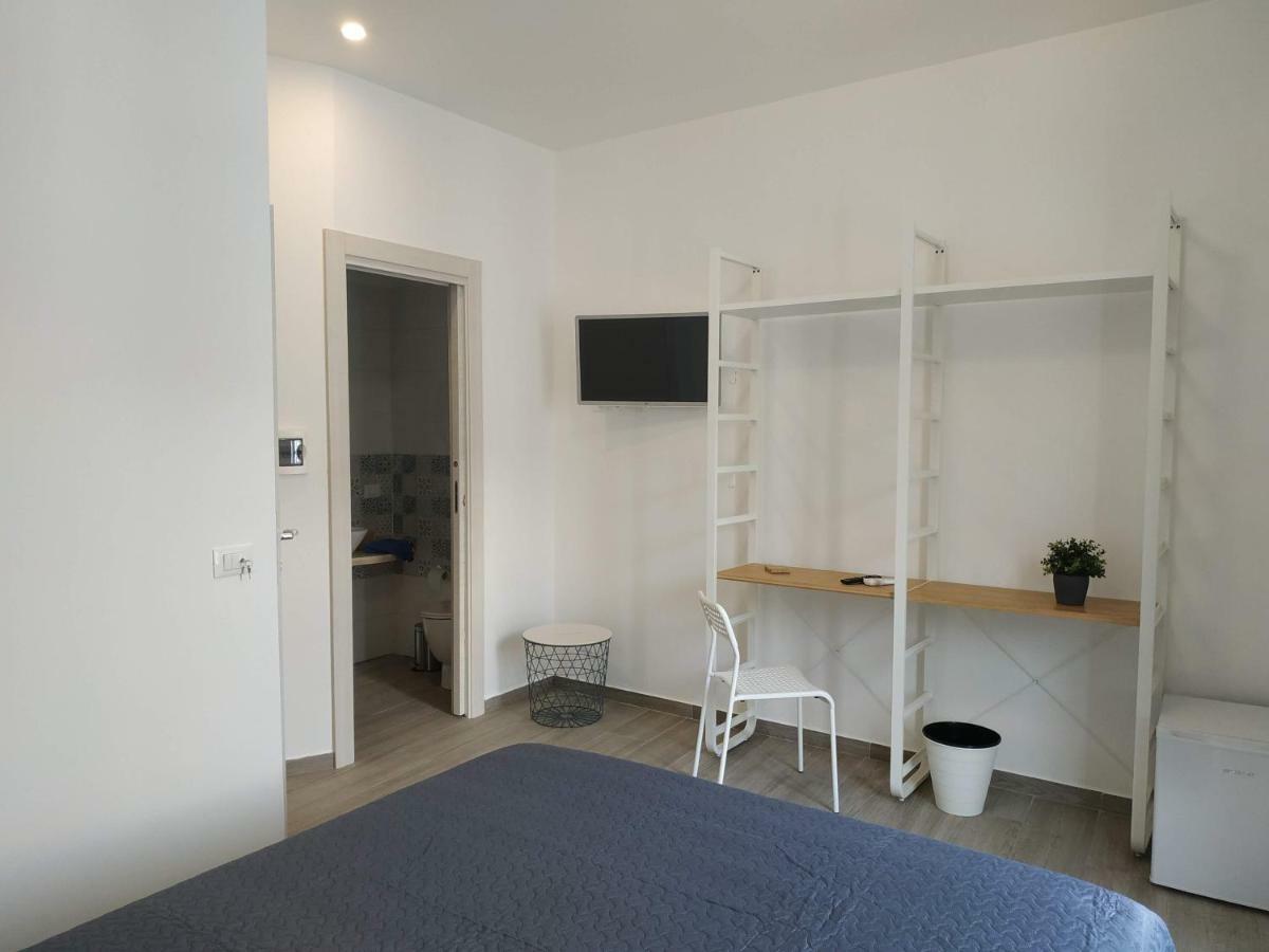 Marina Blu Rooms Кастелламмаре-дель-Голфо Экстерьер фото